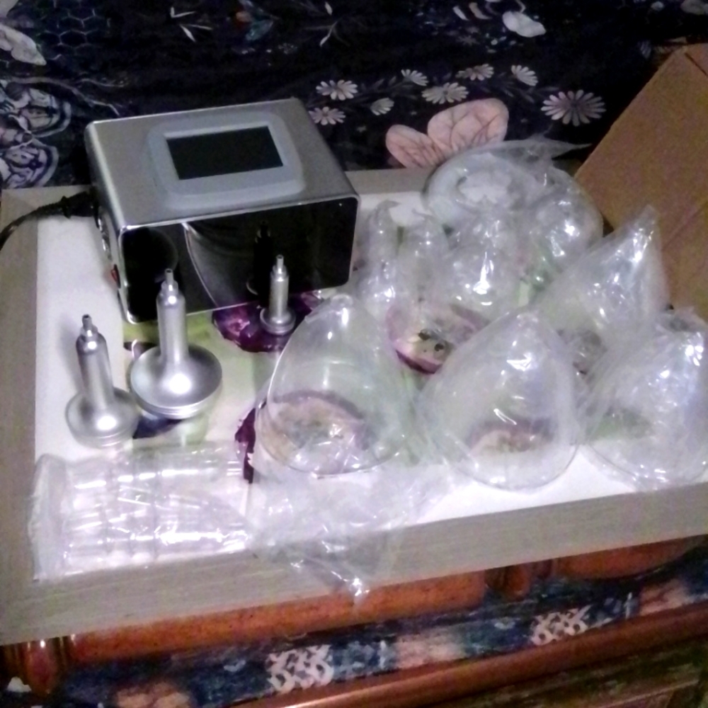 Cupping machine